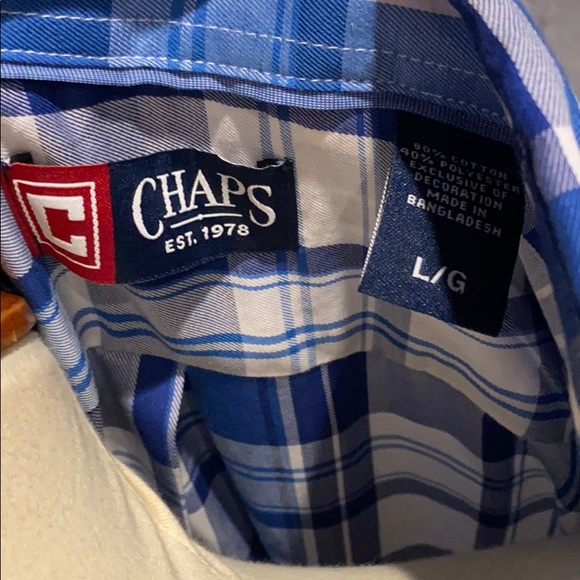 CHAPS button down like new size large - Picture 3 of 3